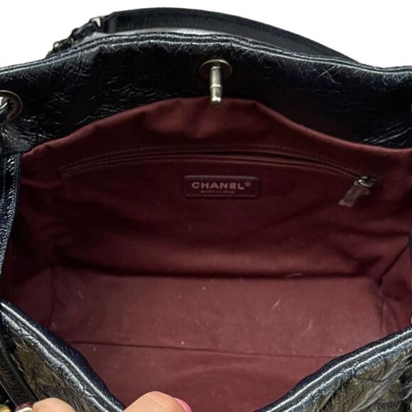 Chanel Accordion Large Quilted Crackled Handbag Blue - Picture 7 of 16